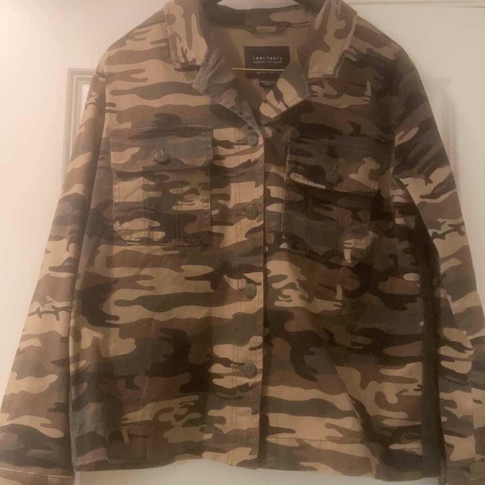 Camo Jacket - Picture 4 of 9
